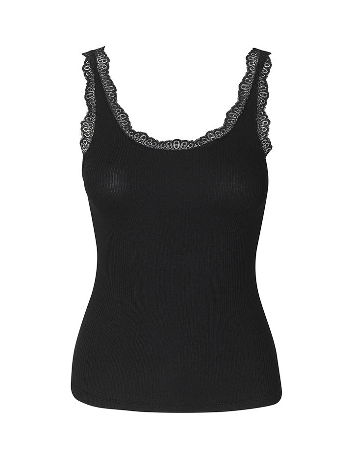 Cerise-M_Black_Packshot_0