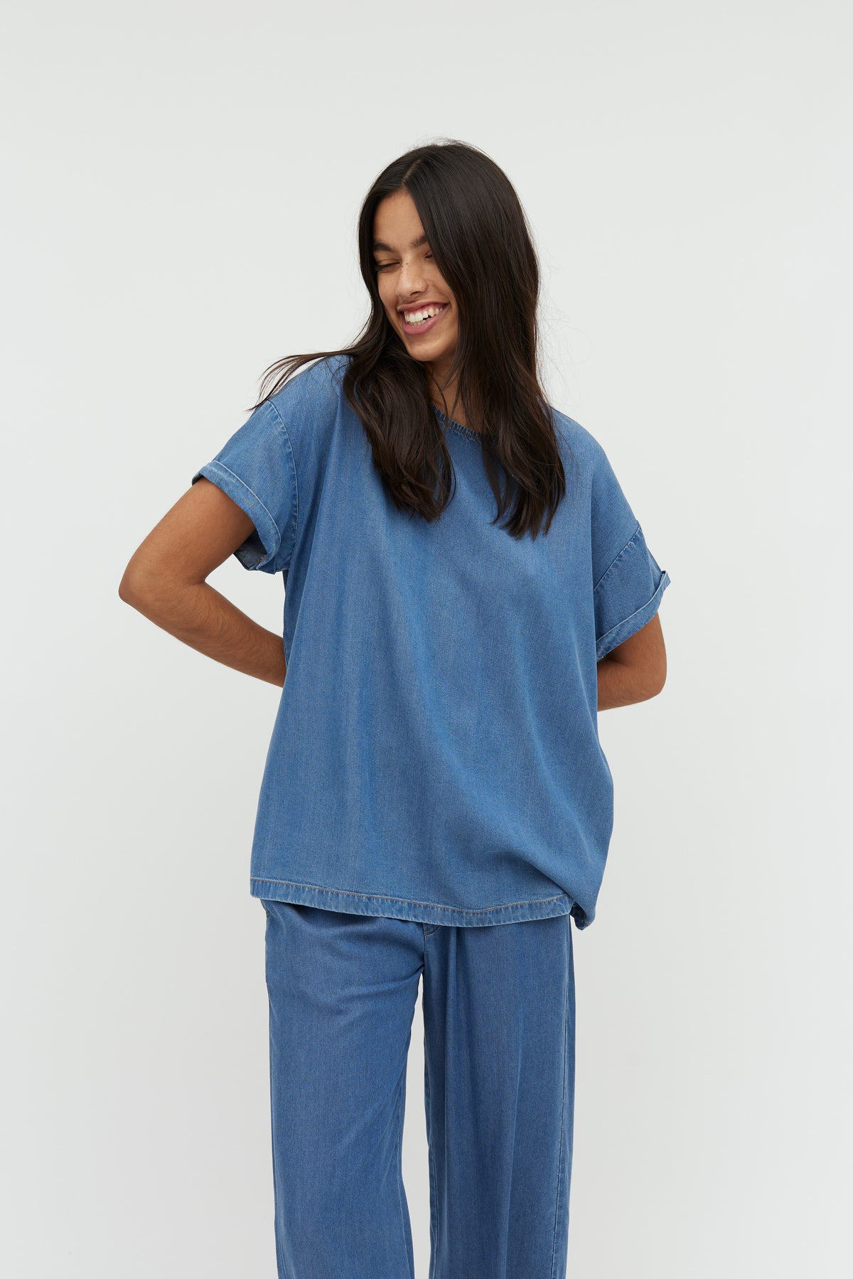 Amana LW-M_Vintage Denim_Model_0