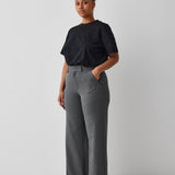 Lucy-M_Medium Melange_Model_