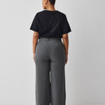 Lucy-M_Medium Melange_Model_