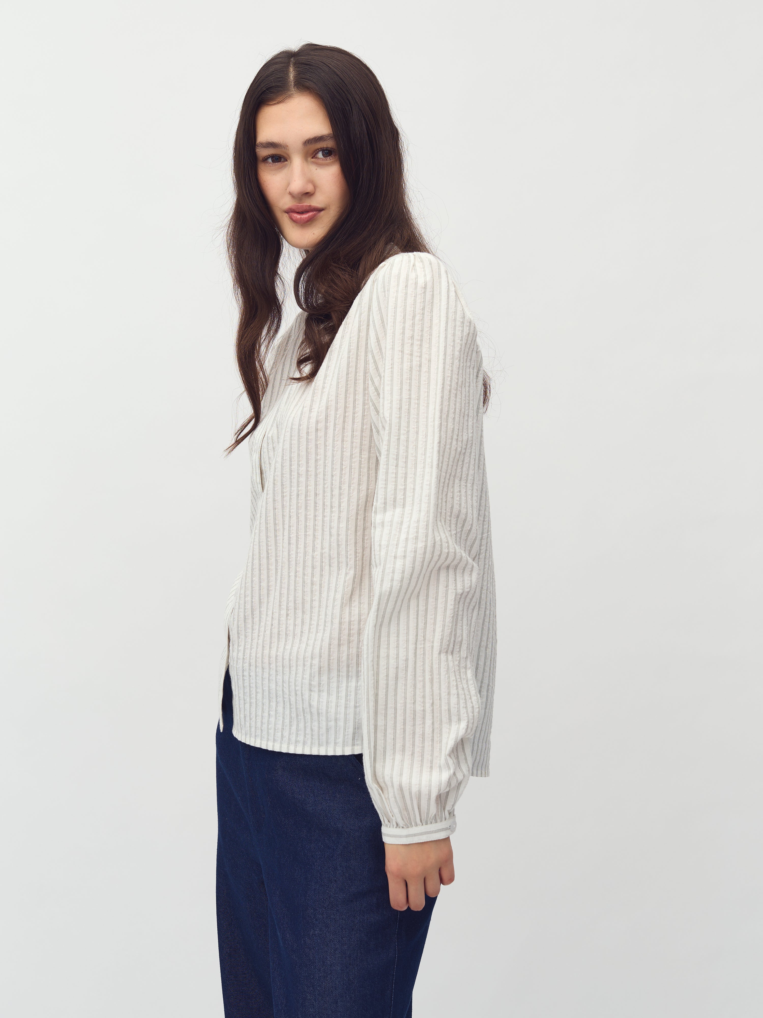 Mathily-M_Sugar Tea Leaf Stripe_Model_