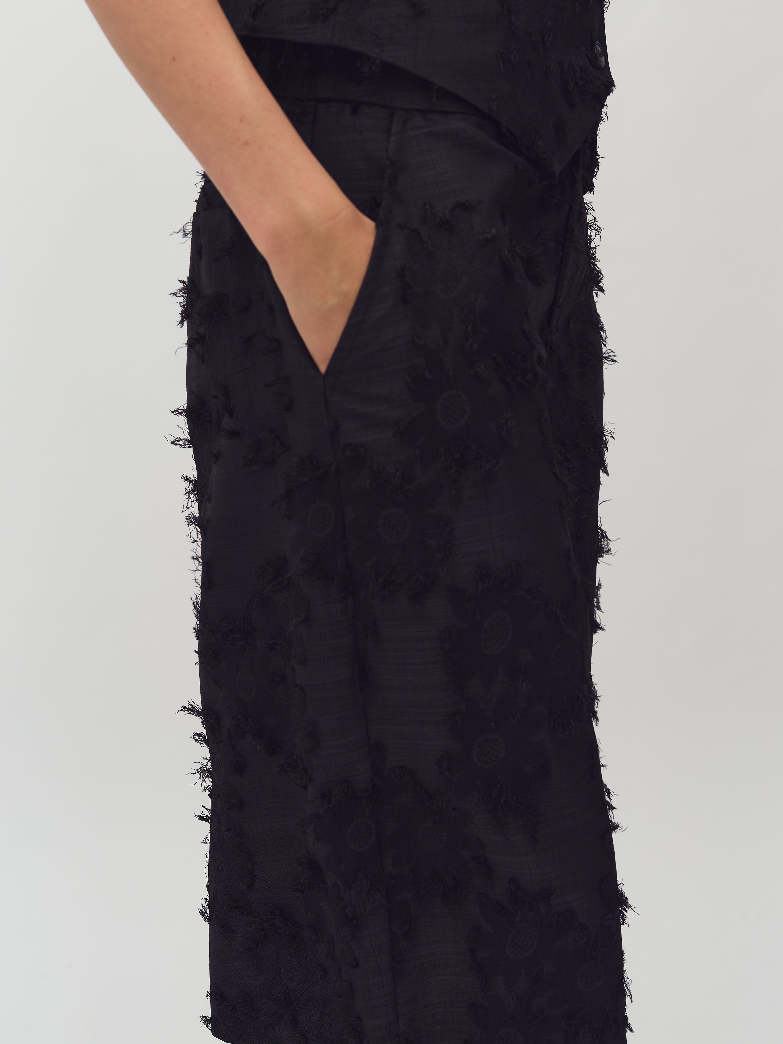 Cavia-M_Black_Model_