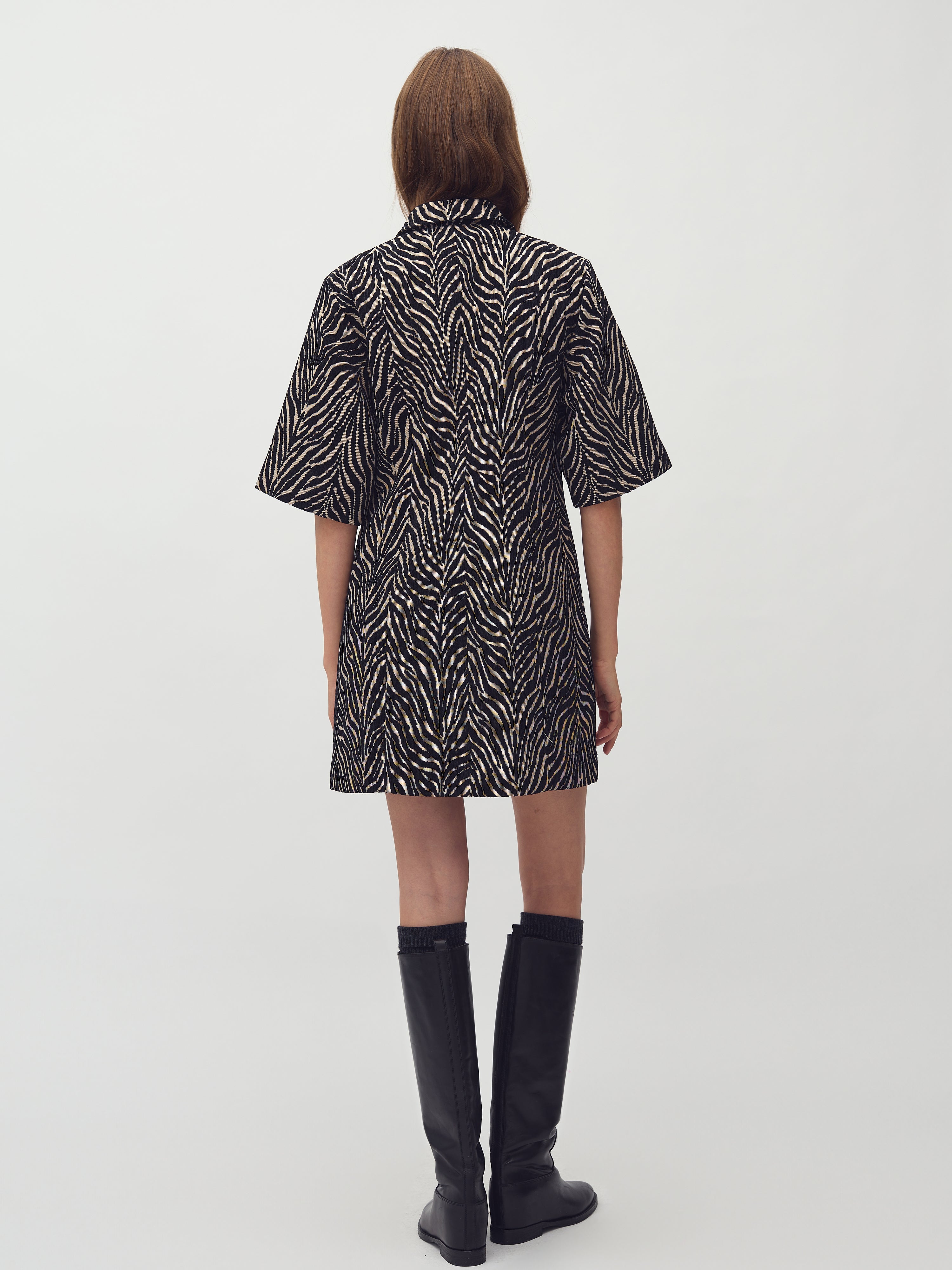 Bimalani-M_Zebra Sugar Black_Model_1