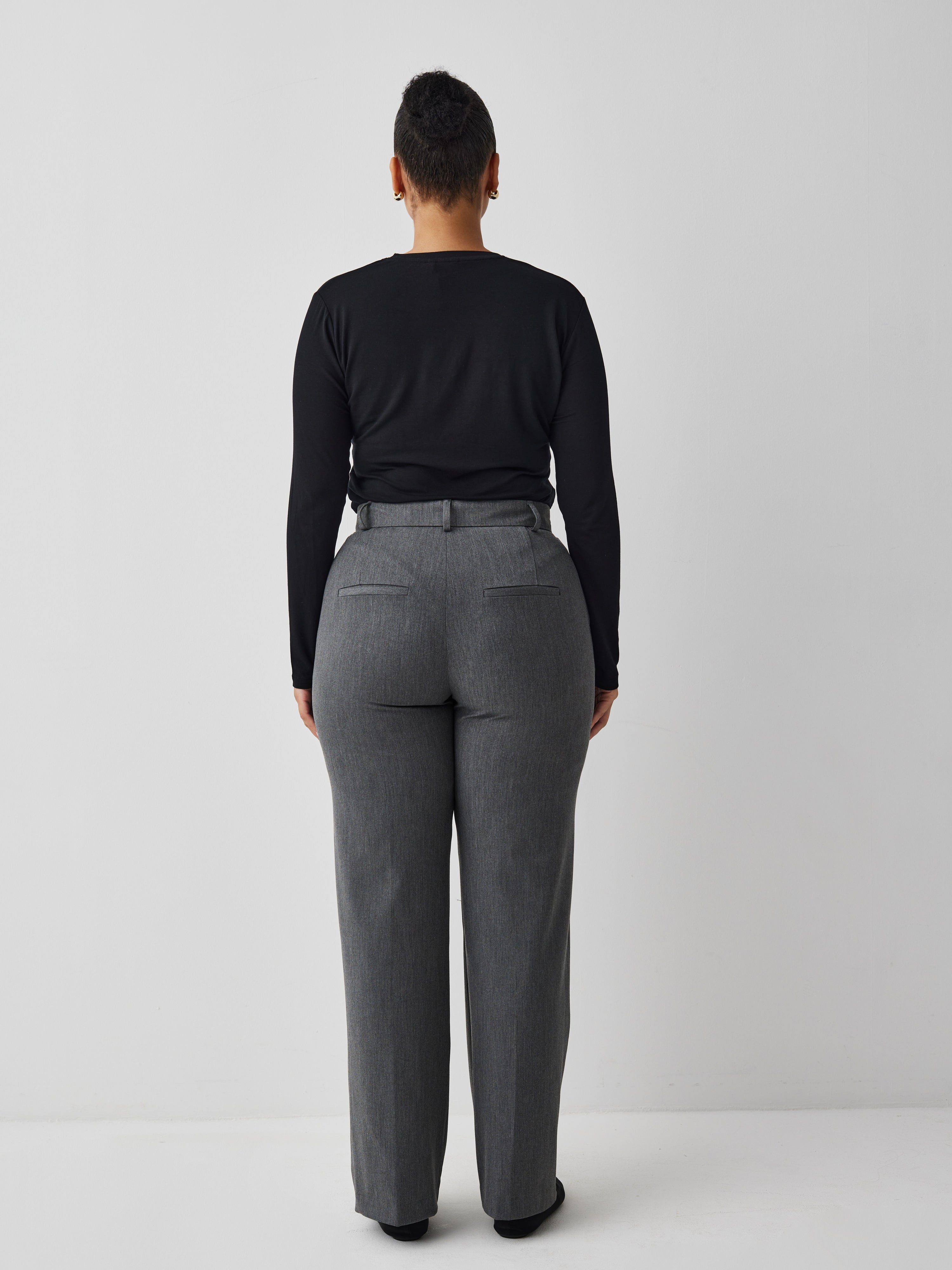 Lucy-M_Medium Melange_Model_