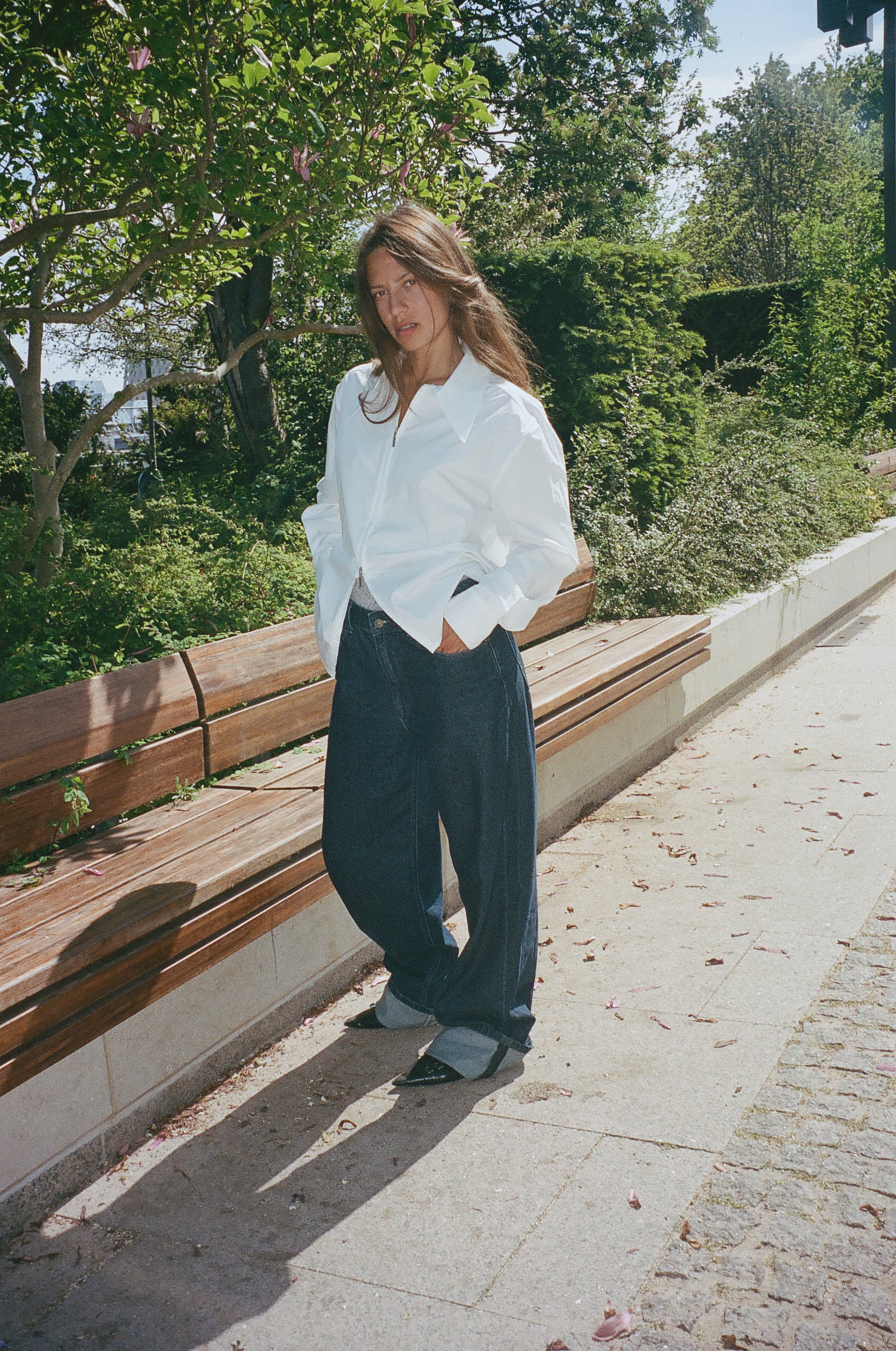 Kiala-M_White_Image_5