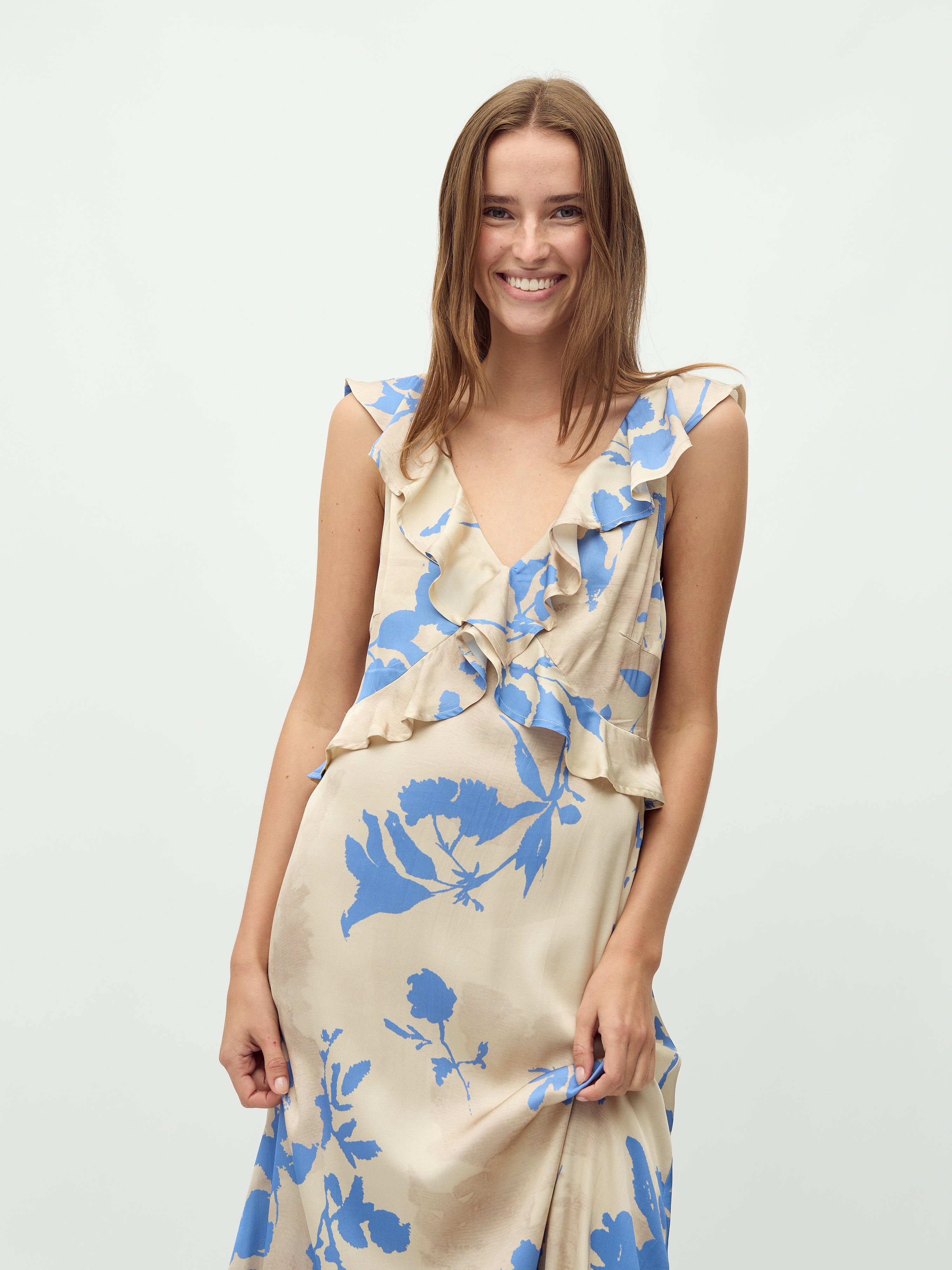 Yannie-M_Blue Felissa Print_Model_2