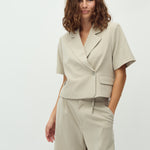 Robina-M_Light Twig_Model_0