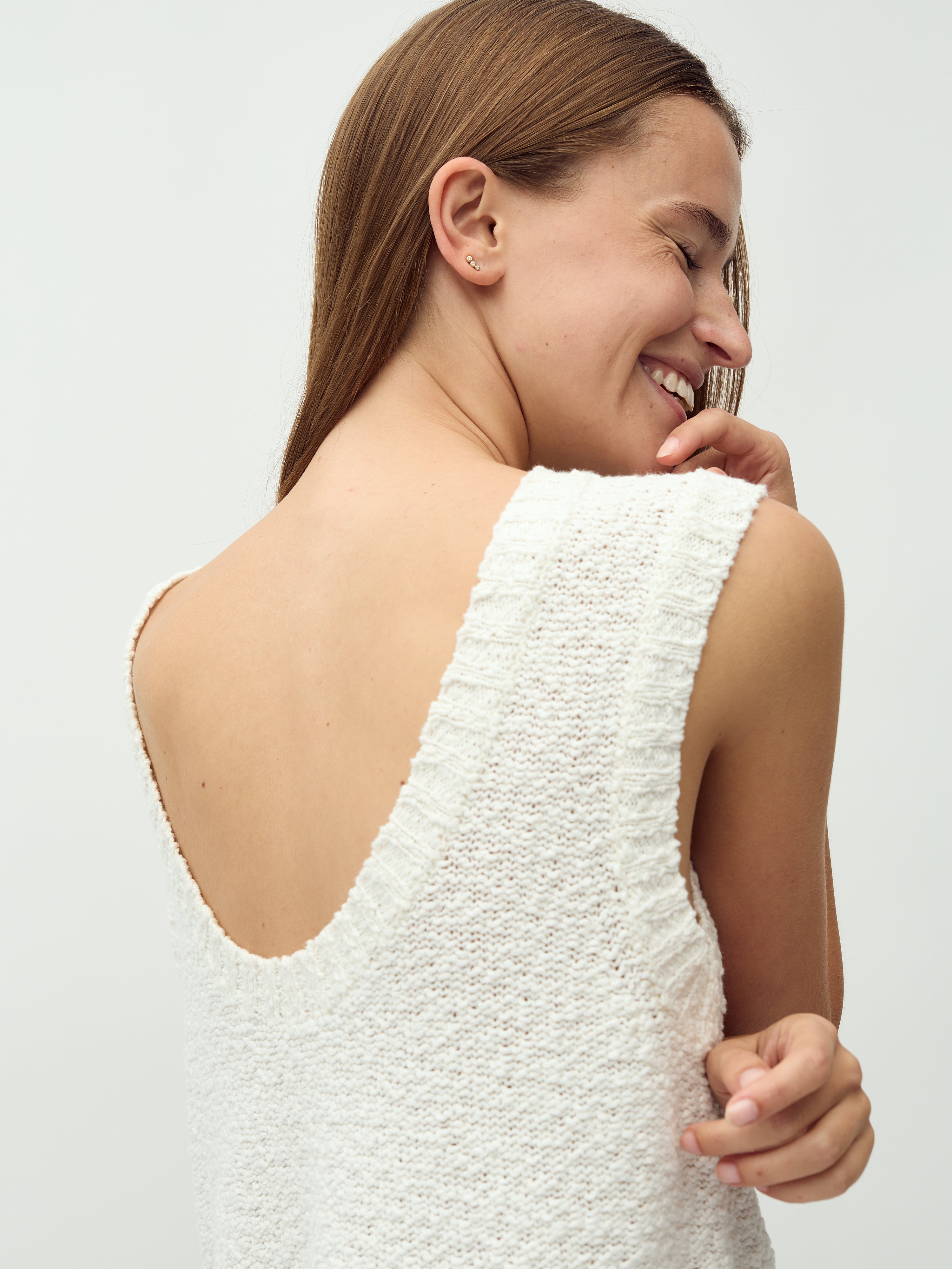 Merae-M_White_Model_1