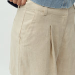 Cristiana-M_Natural Linen_Model_3