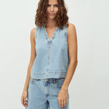 Louisana-M_Vintage Light Blue_Model_1