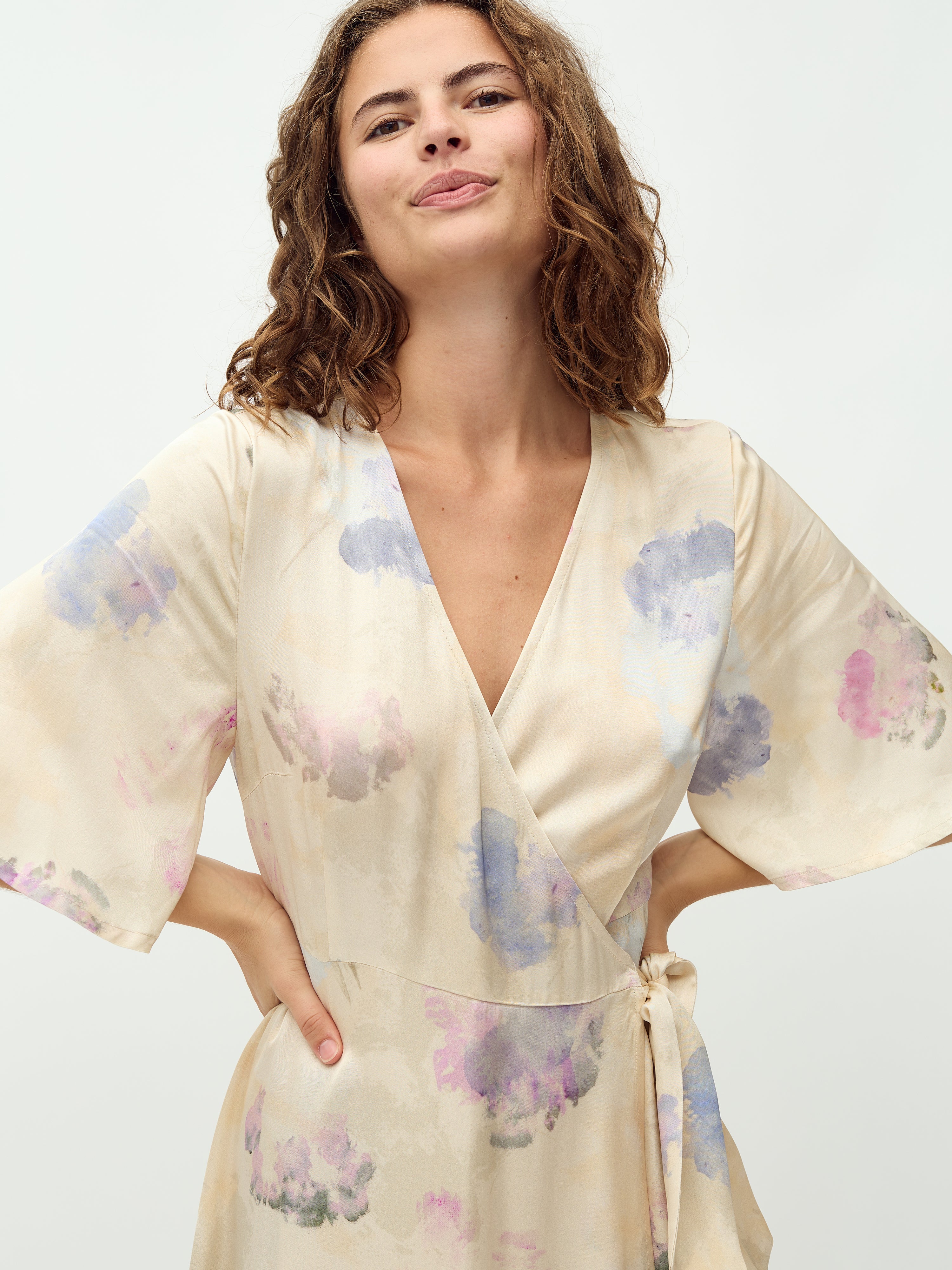 Ladonna-M_Natural Dye Print_Model_2