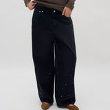 Gina-M_Dark Grey Wash_Model_1