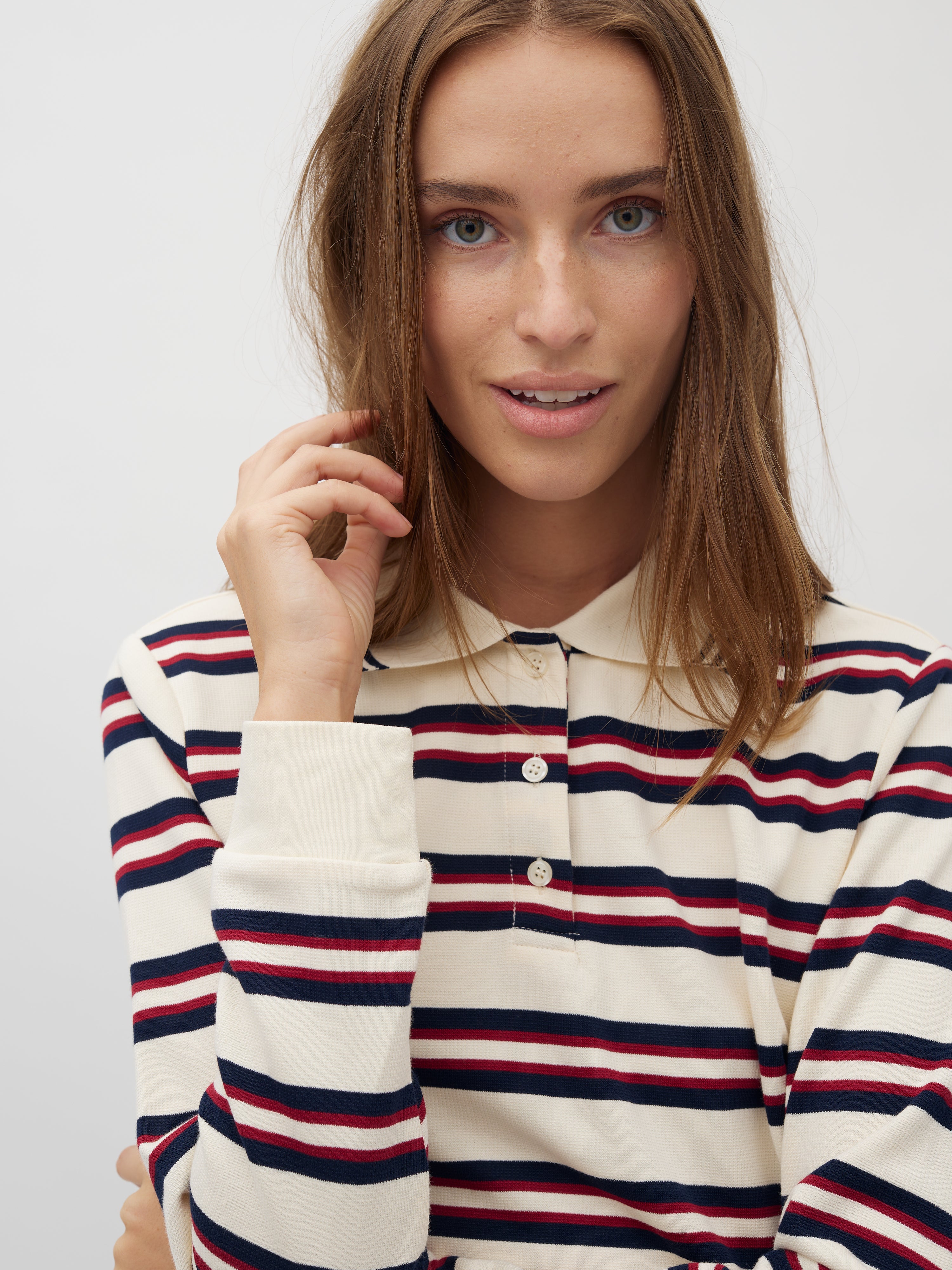 Polla-M_Navy Bordeaux Stripe_Model_1