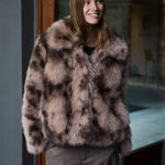 Corvia-M_Brown Shadow_Image_0