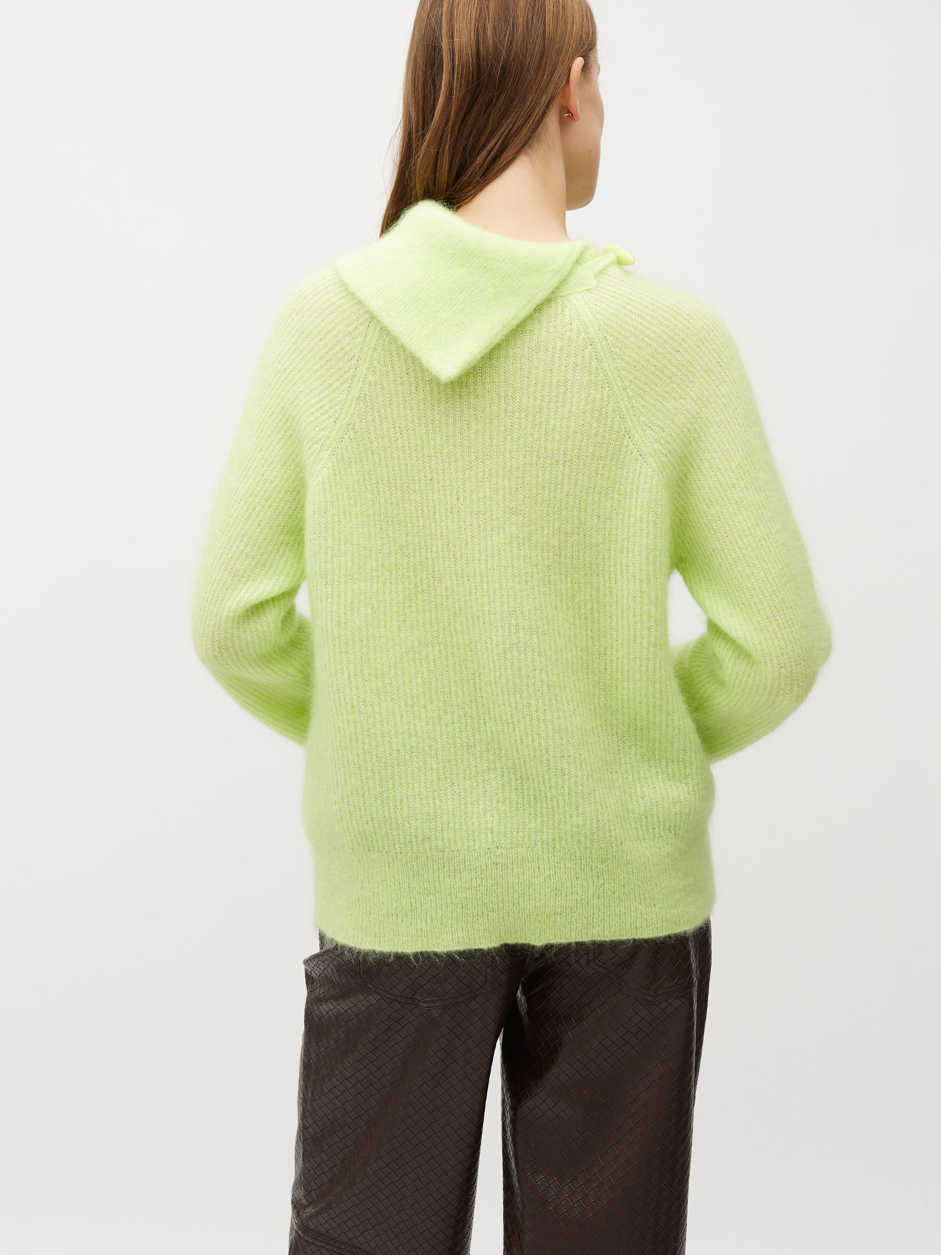 Mali-M_Sunny Lime_Model_2