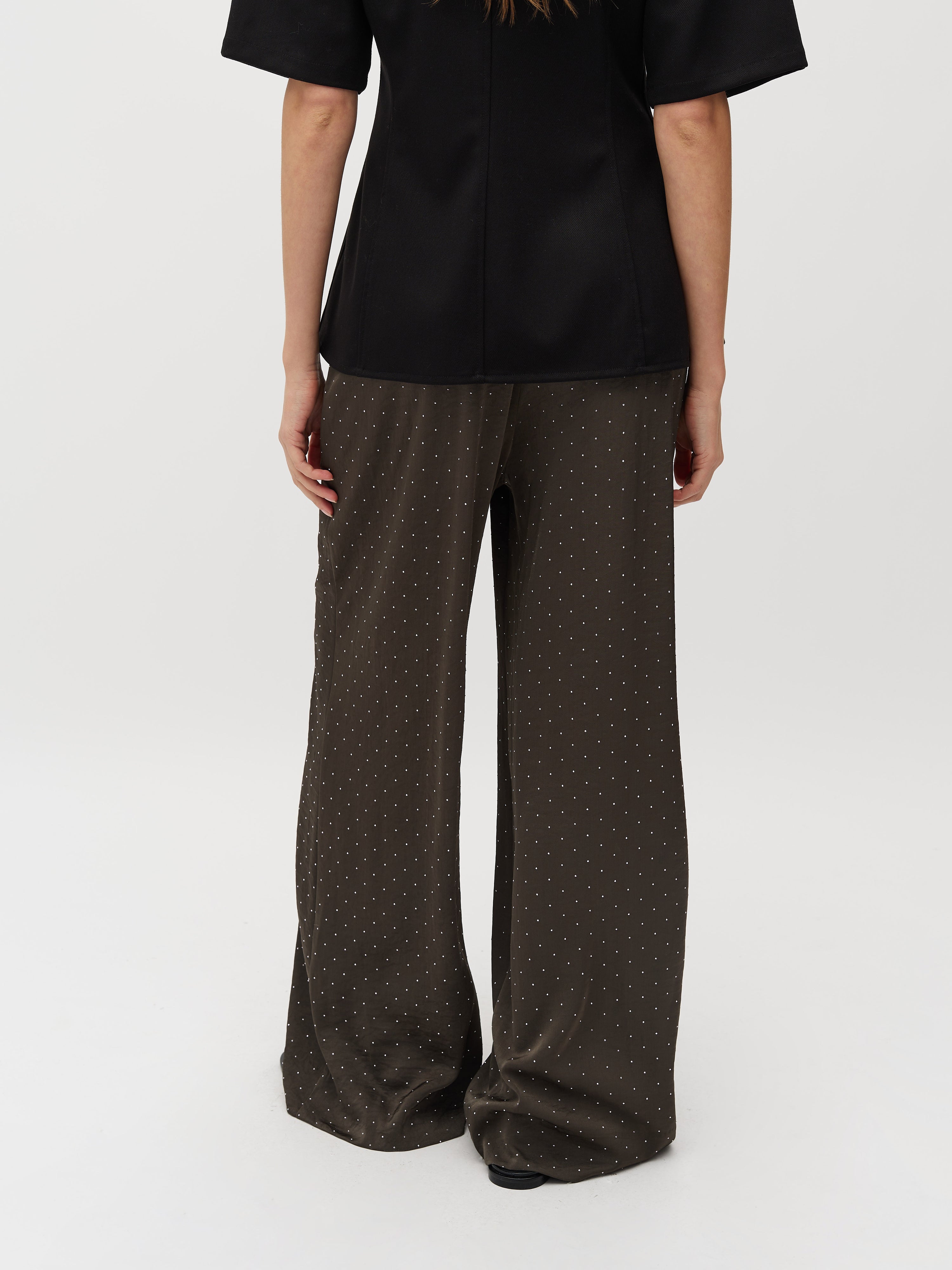 Asaka-M_Dark Grey_Model_3