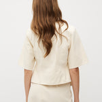 Macha-M_Ecru_Model_2