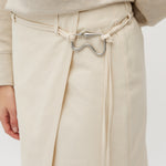 Zinaida-M_Ecru_Model_2