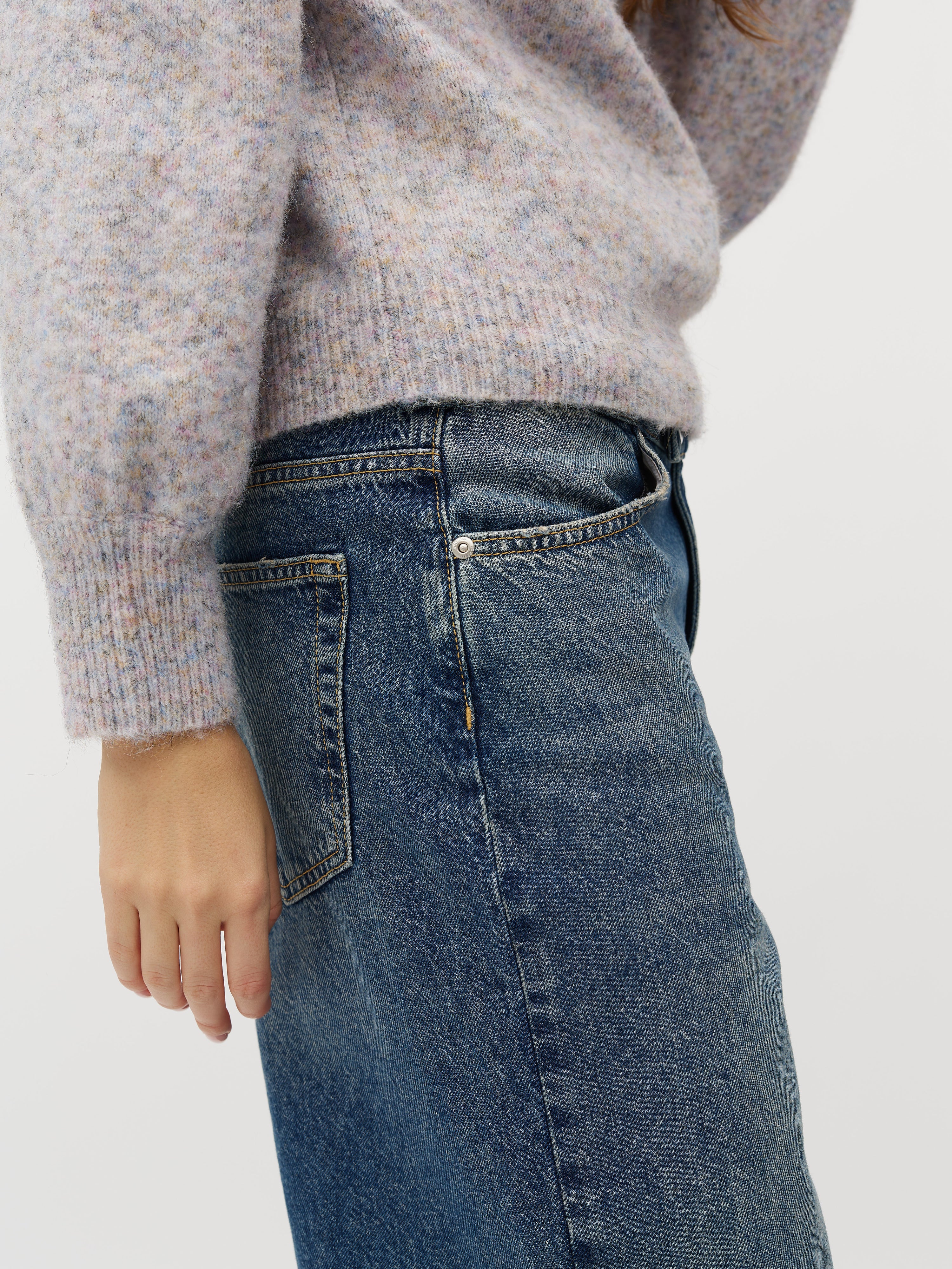 Jeromi-M_Washed Blue Jay_Model_3