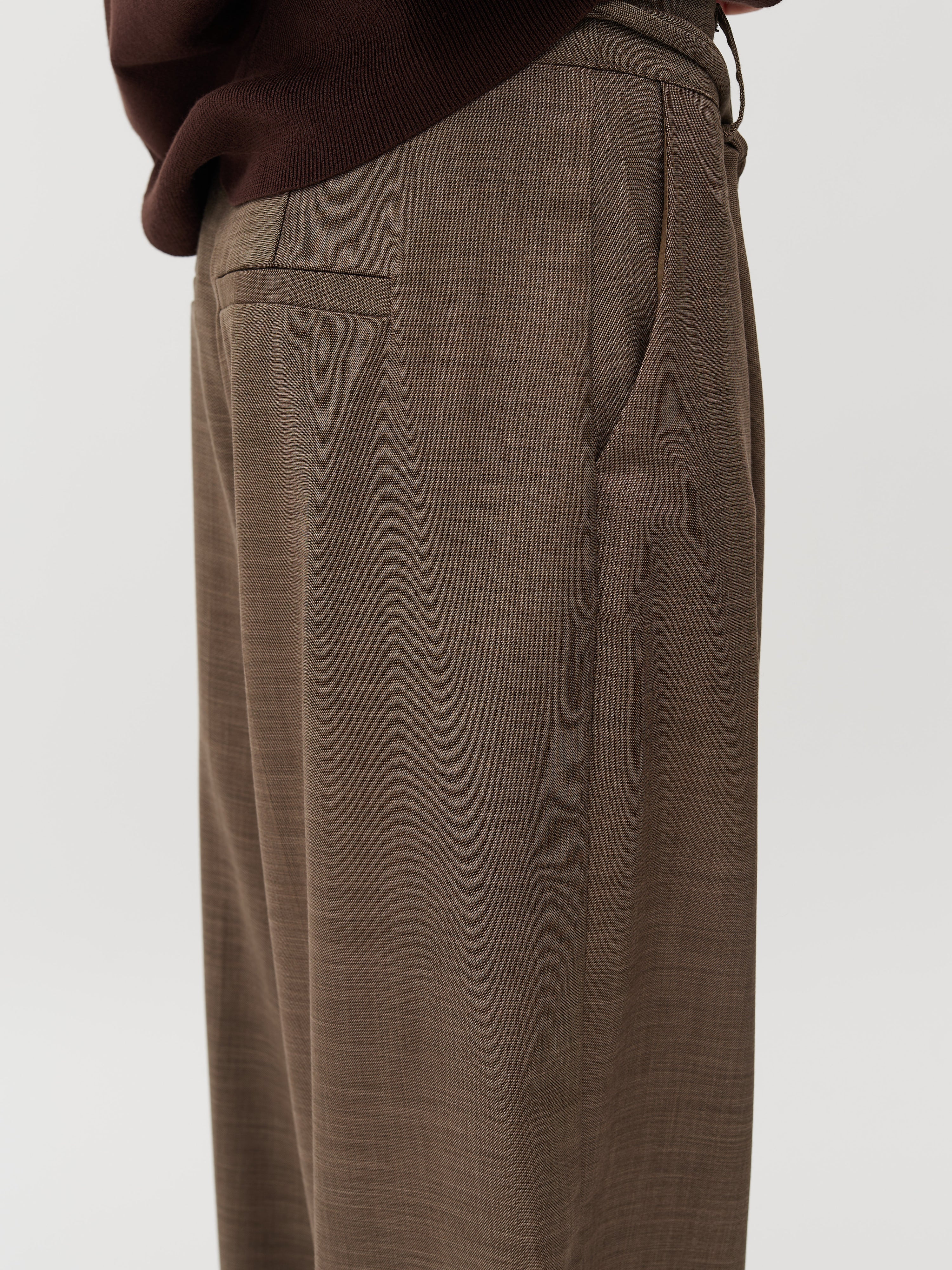 Lyrica-M_Chicory Coffee Melange_Model_3