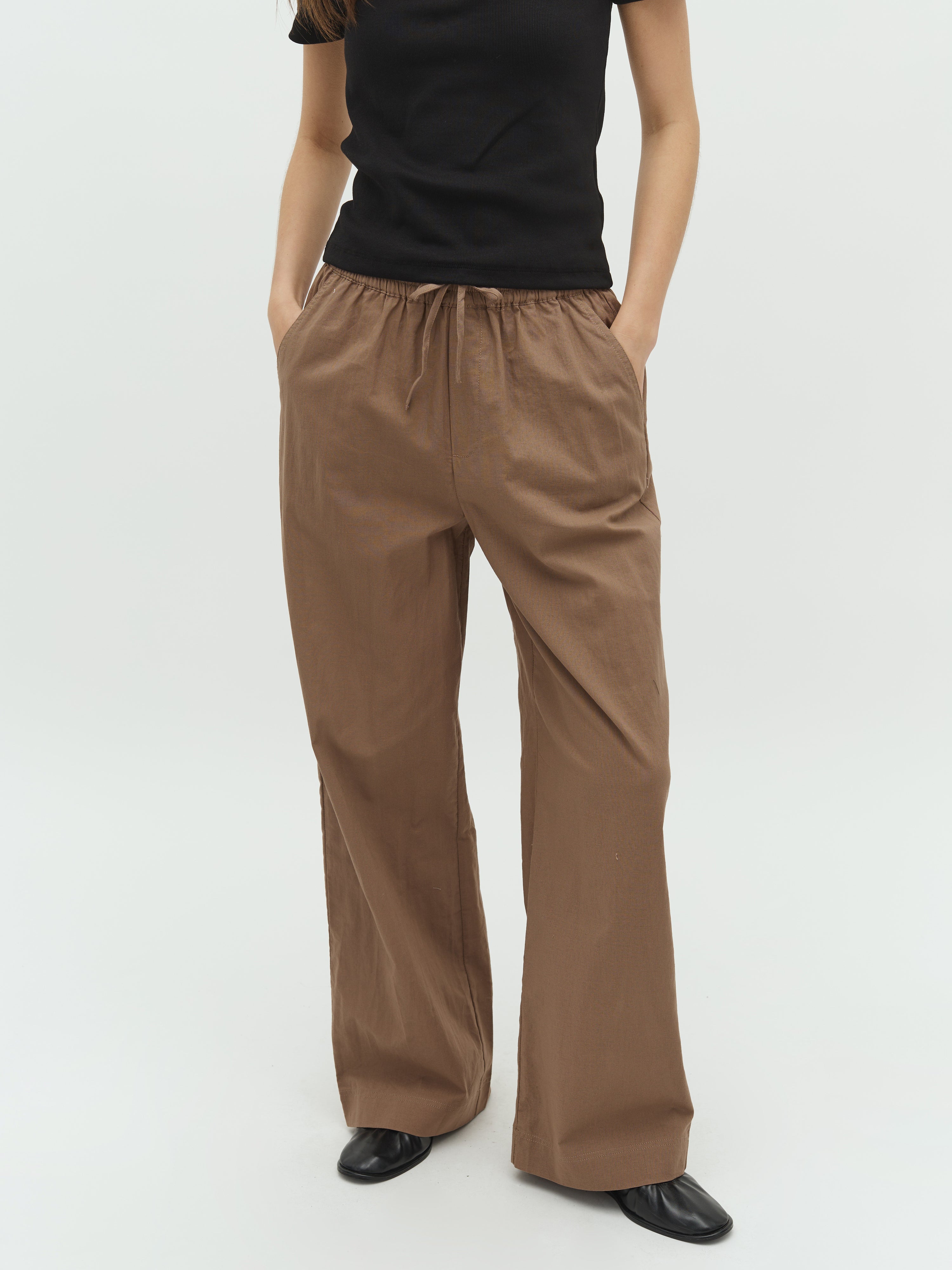 Grasielle-M_Fossil Brown_Model_1