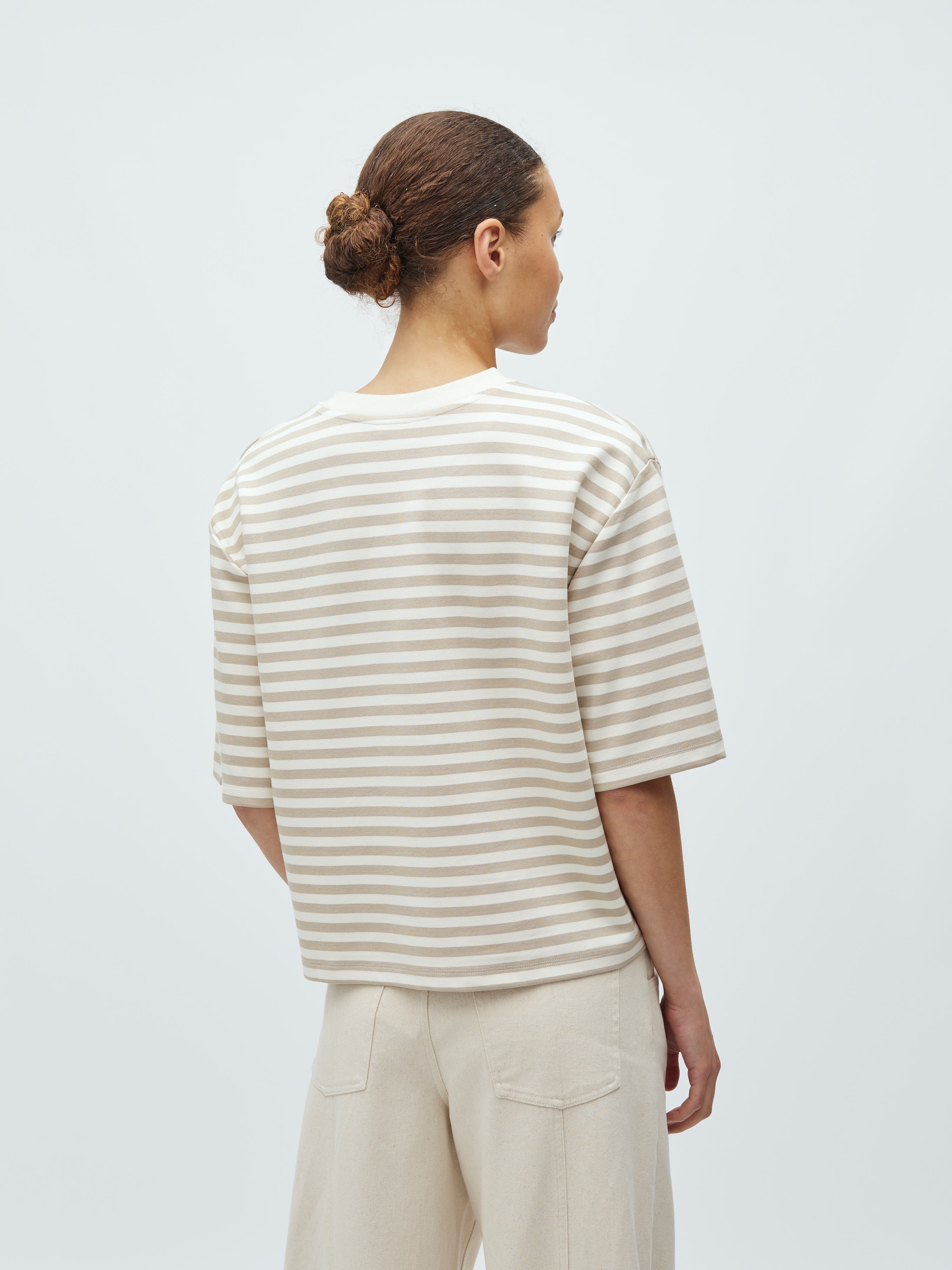 Emrys-M_Island Fossil Sugar Stripe_Model_2