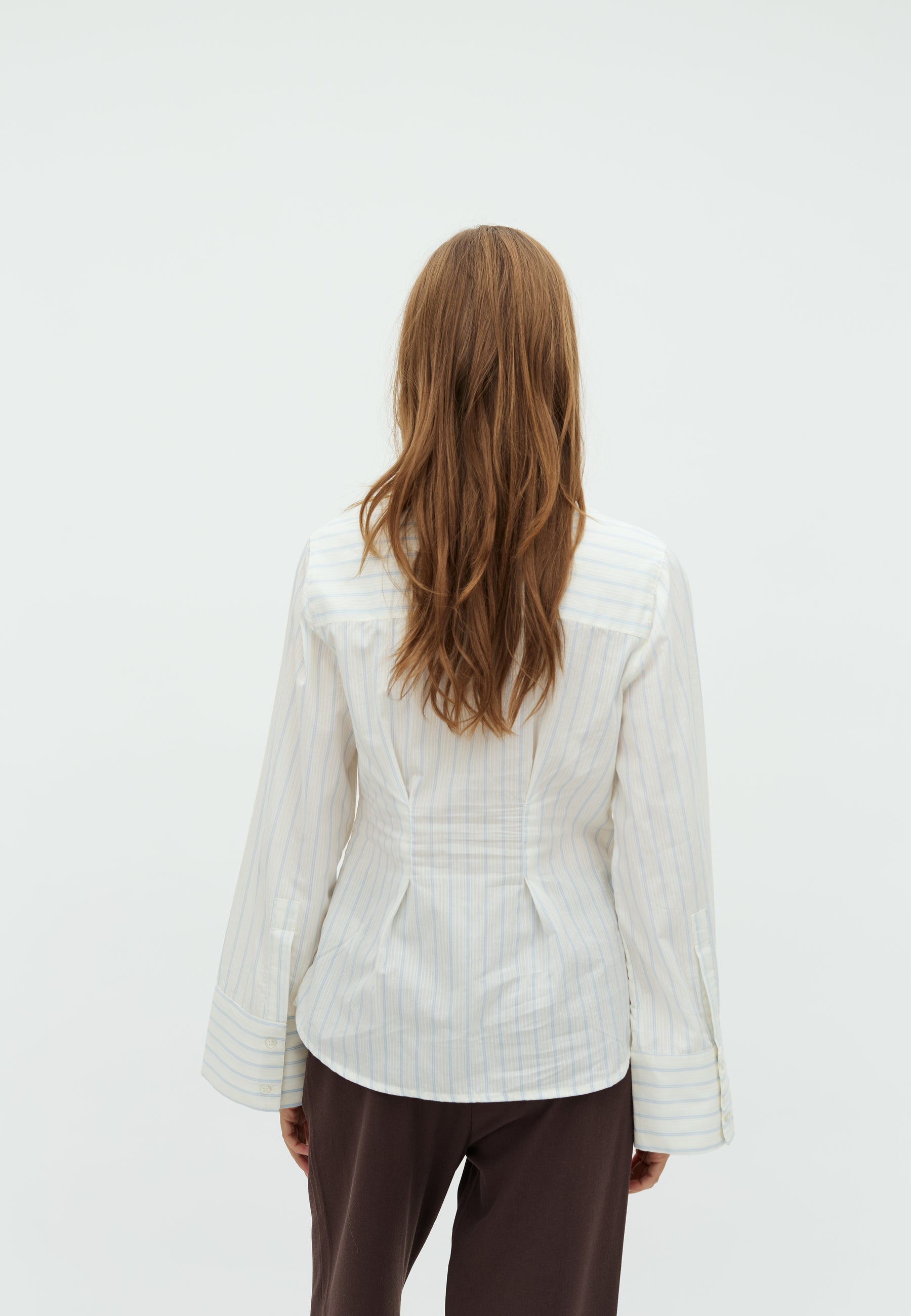Kaloni-M_Maliva Placid Blue Stripe_Model_2