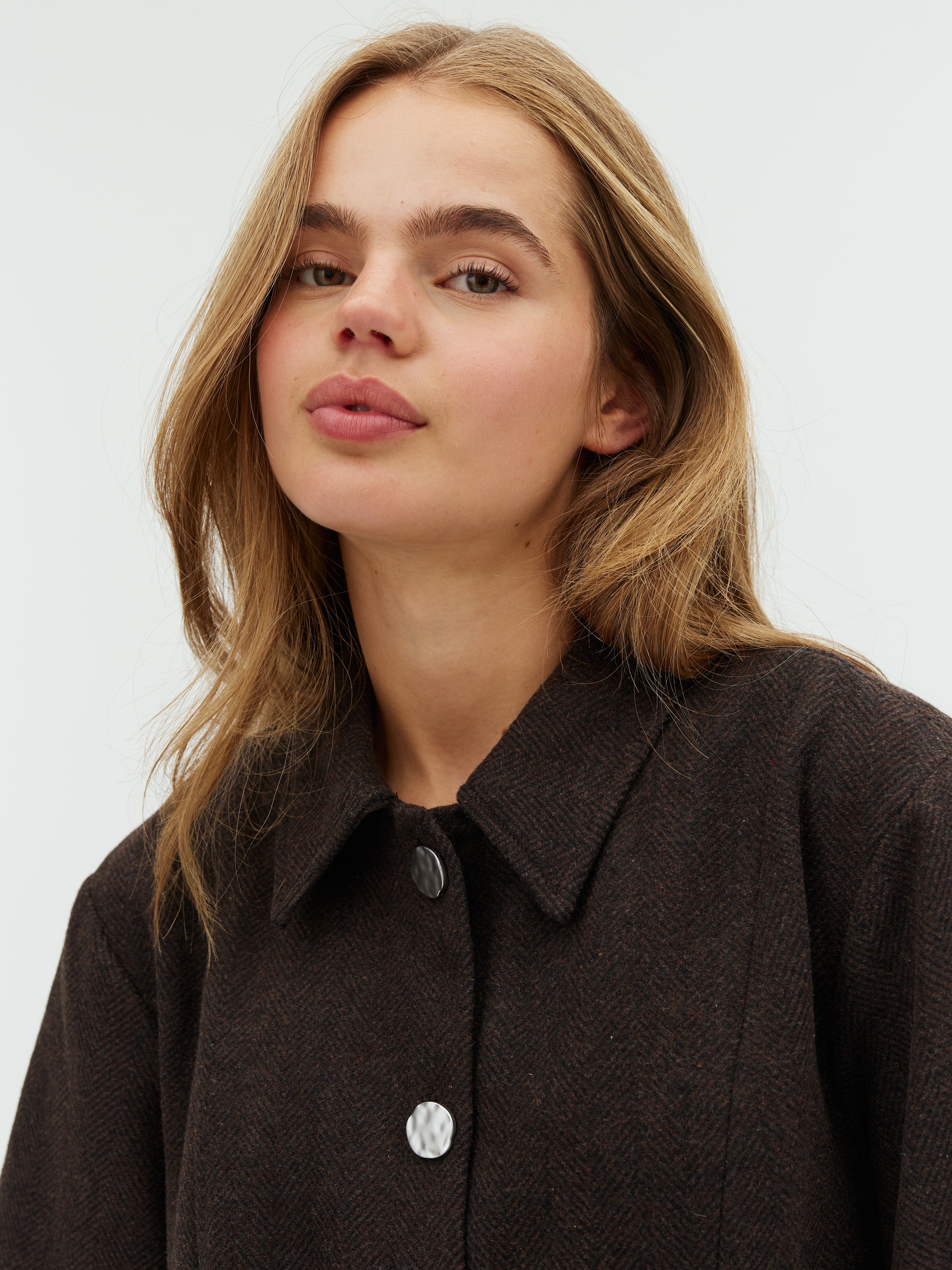 Bimalani-M_Brown Black Twill_Model_1