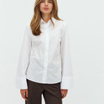 Kaloni-M_White_Model_0