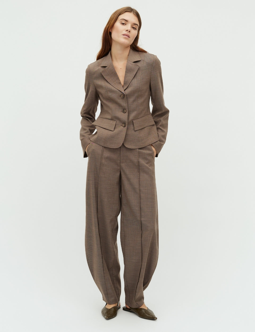 Beratti-M_Chicory Coffee Melange_Model_3