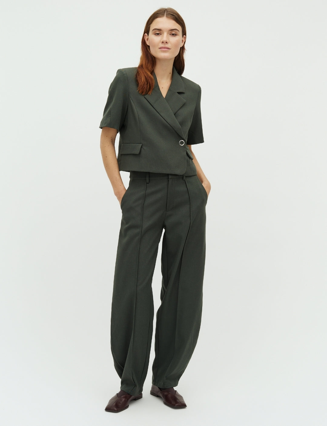 Pija-M_Pine Green_Model_0