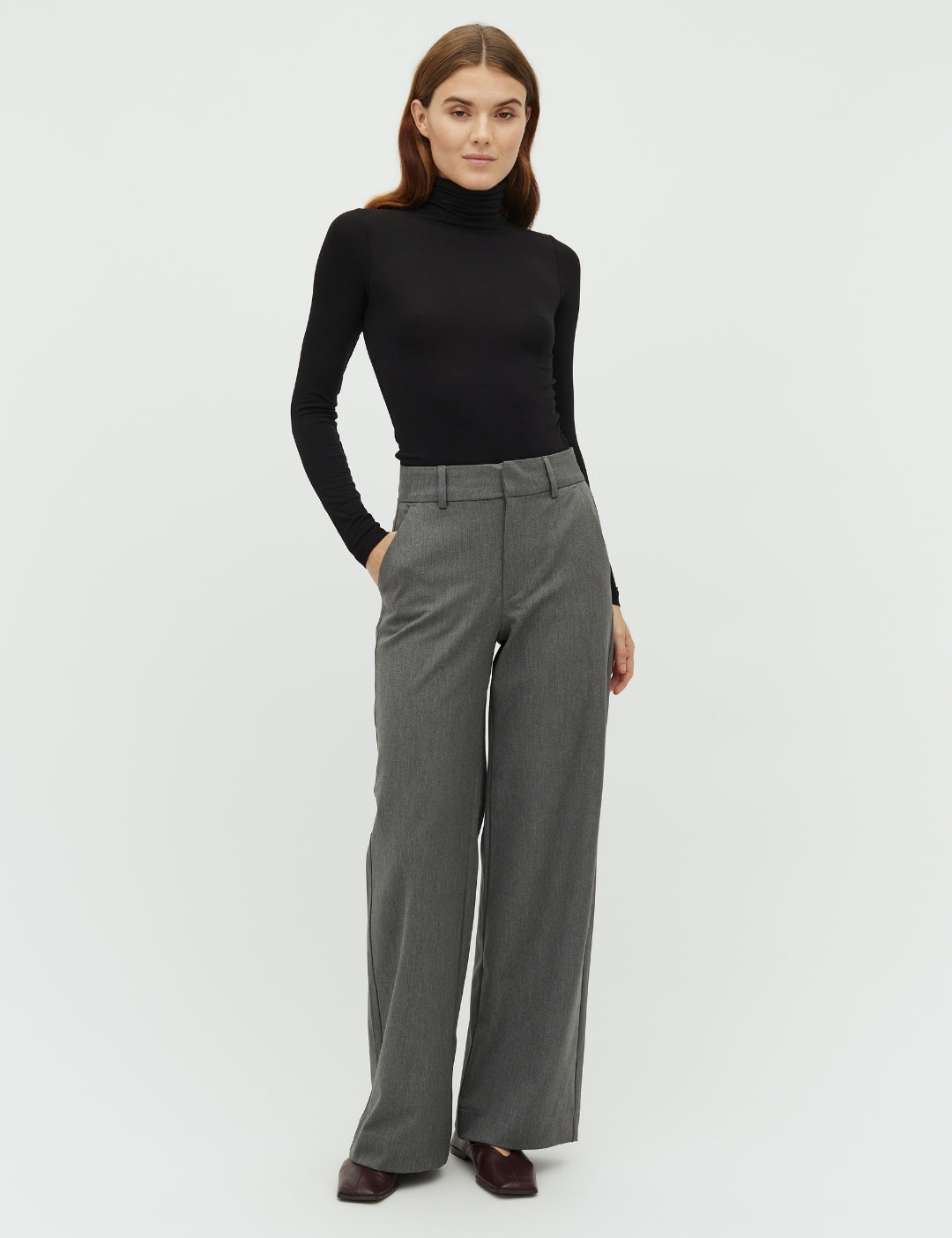 Gennie_Medium Melange_Model_0