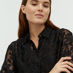 Nira-M_Black_Model_1