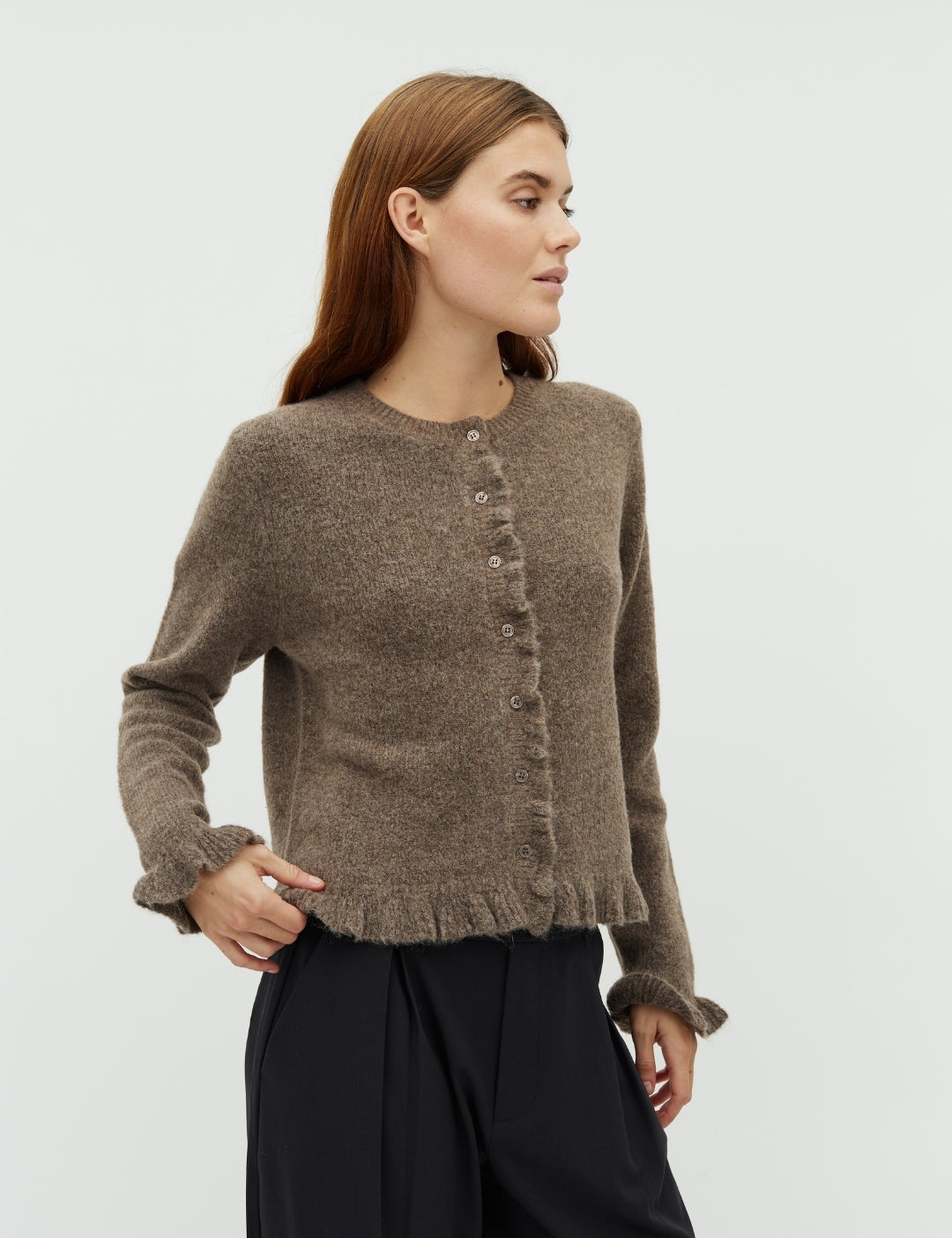 Celandia-M_Falcon Melange_Model_1