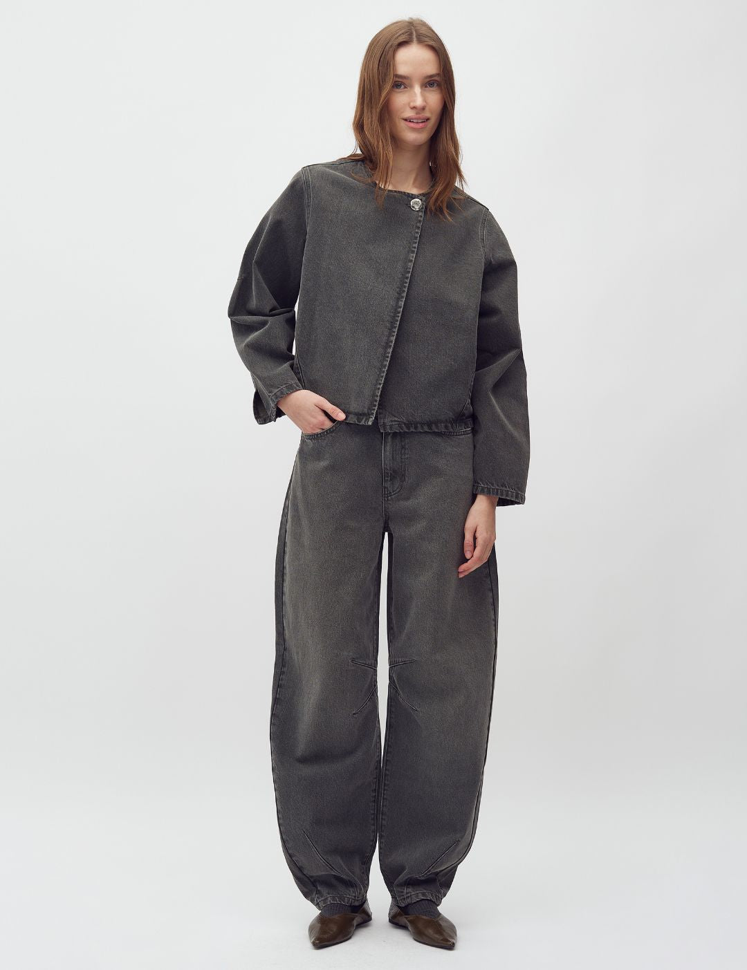 Exana-M_Khaki Green Wash_Model_1