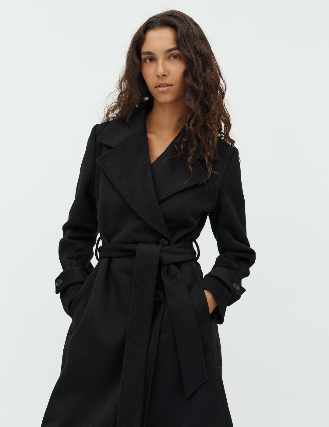 Kylan-M_Black_Model_1