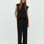 Maaja-M_Black_Model_0