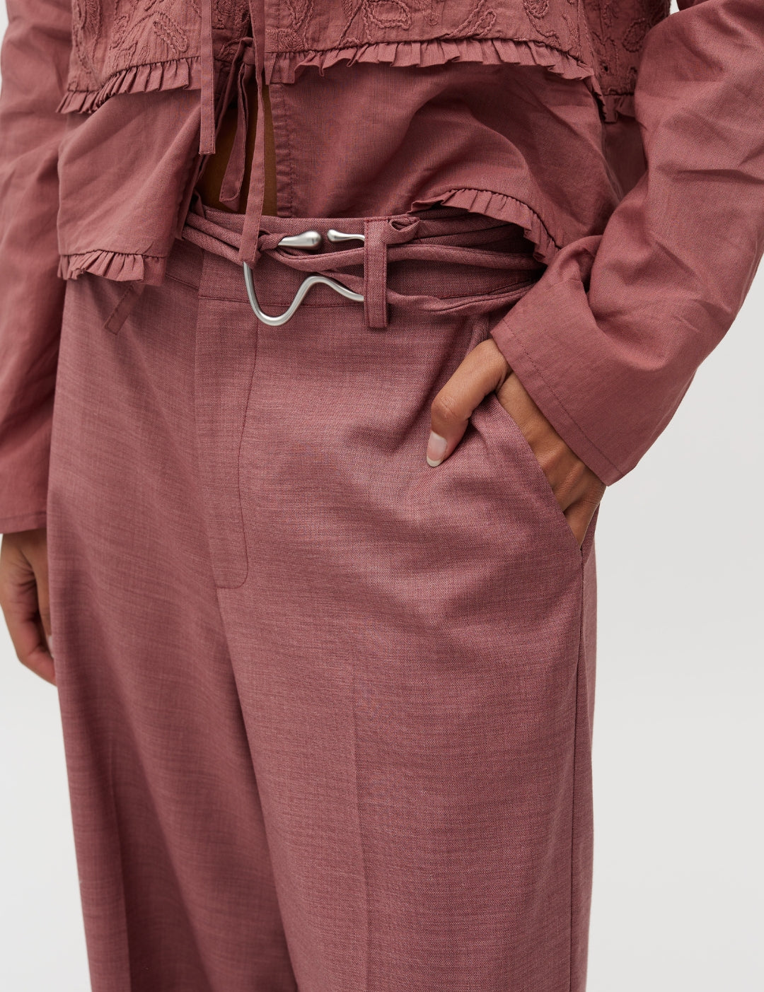 Lyrica-M_Rose Brown Melange_Model_2