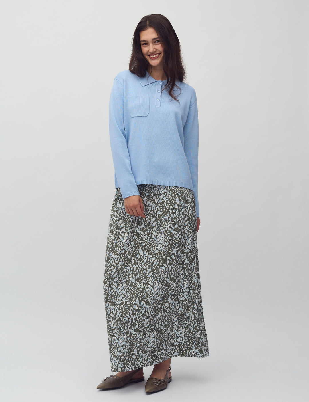 Aveline-M_Manilla Print_Model_0