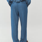 Phillipa-M_Mid Vintage Wash_Model_3