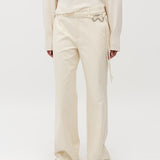 Mariellen-M_Ecru_Model_1