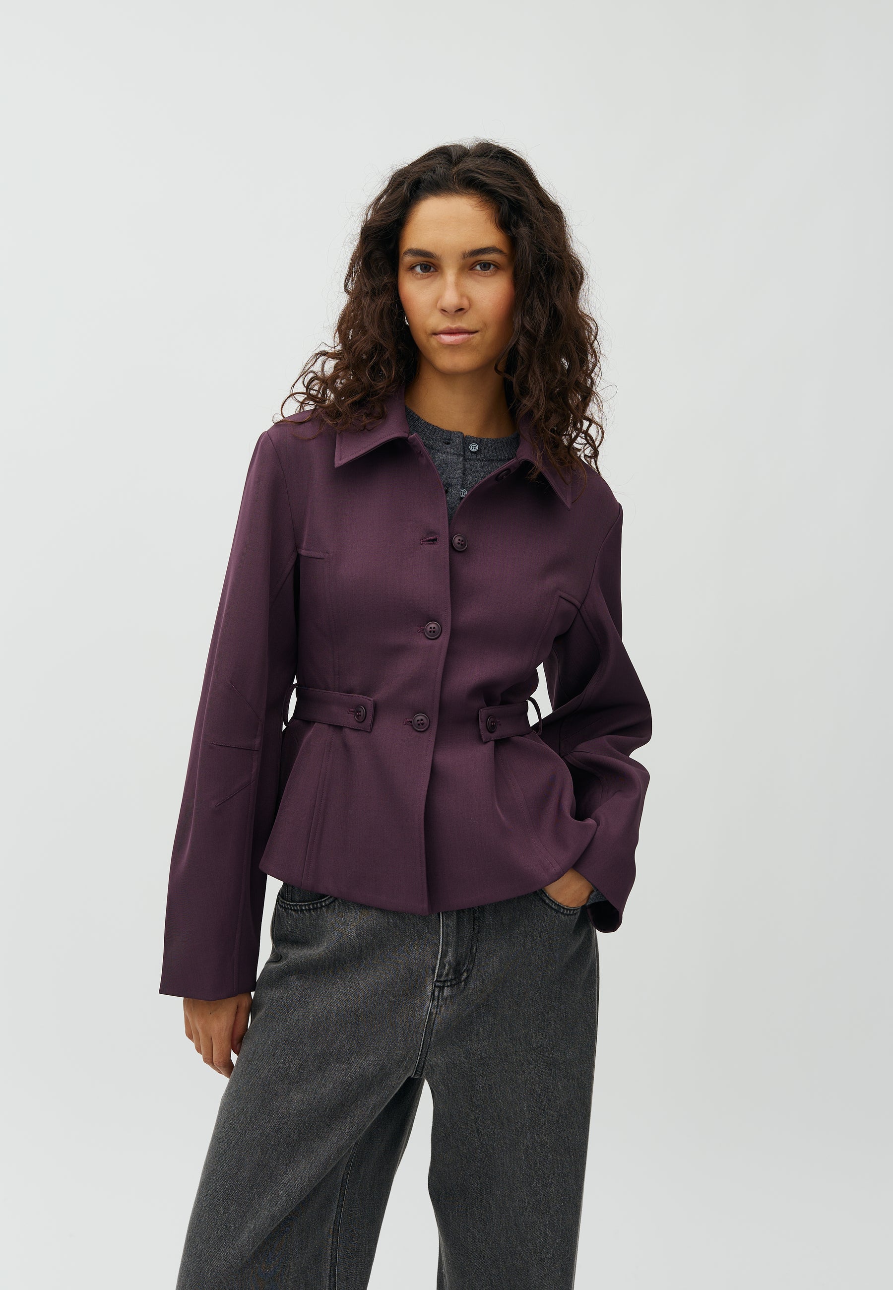 Yraella-M_Deep Purple_Model_1