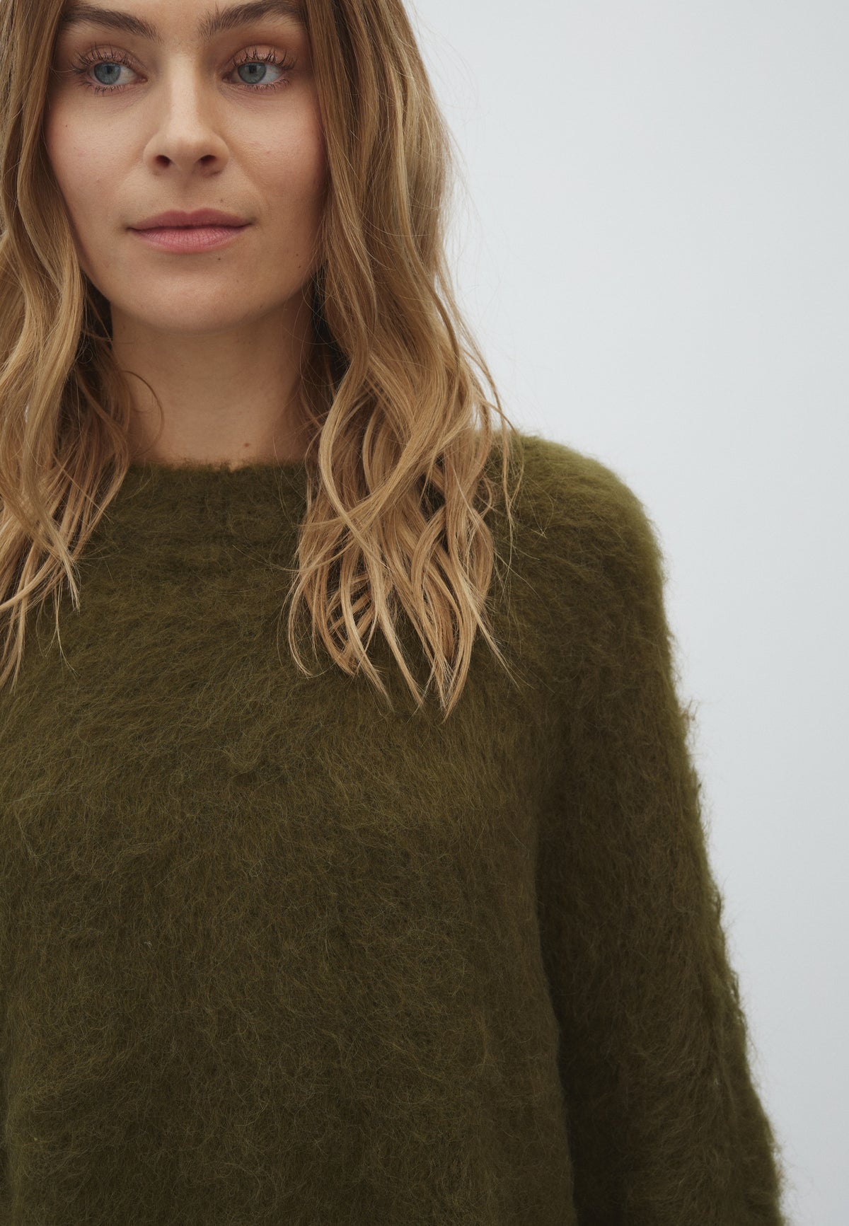 Gillis-M_Smoked Olive_Model_2
