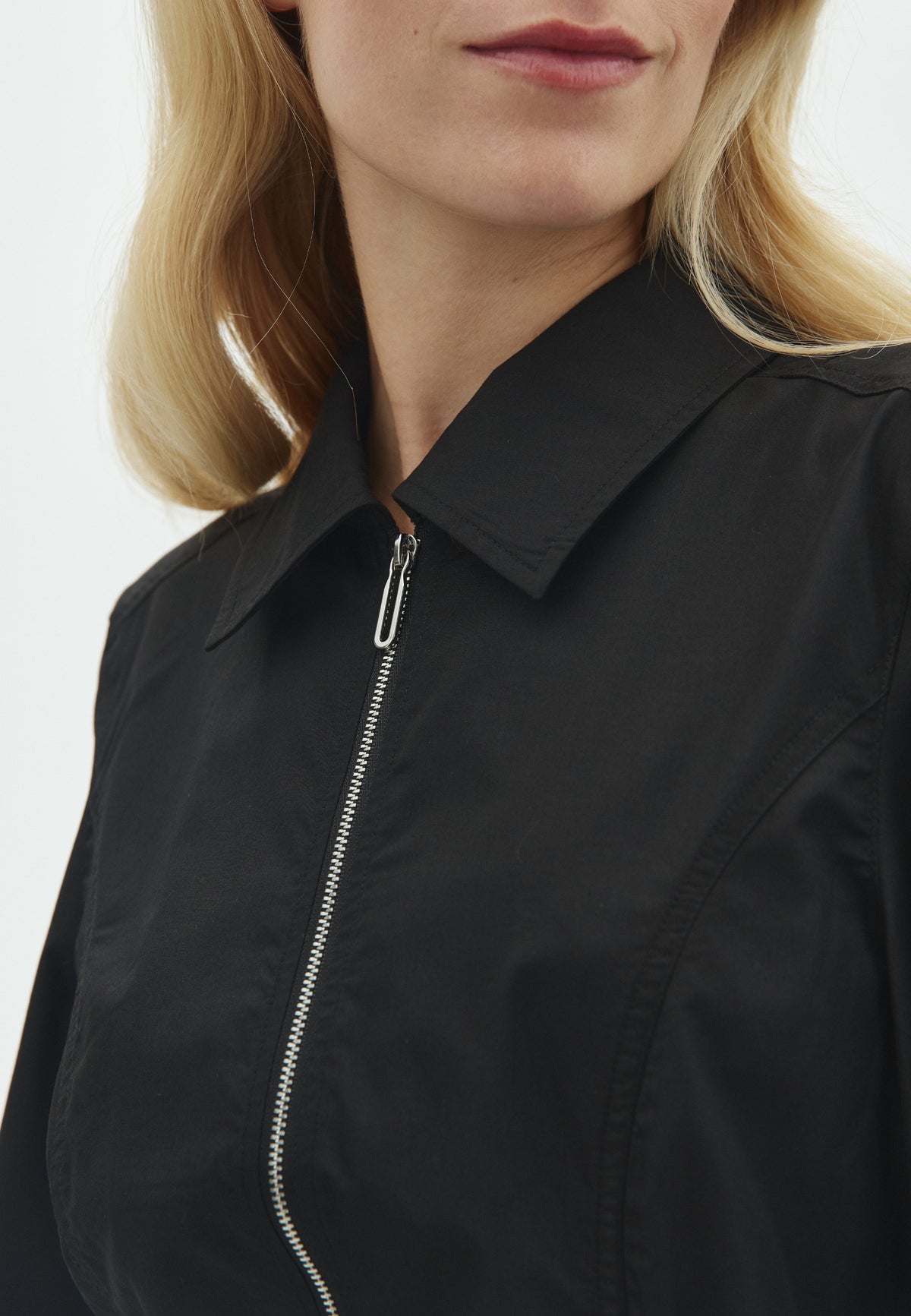 Anoul LS-M_Black_Model_1