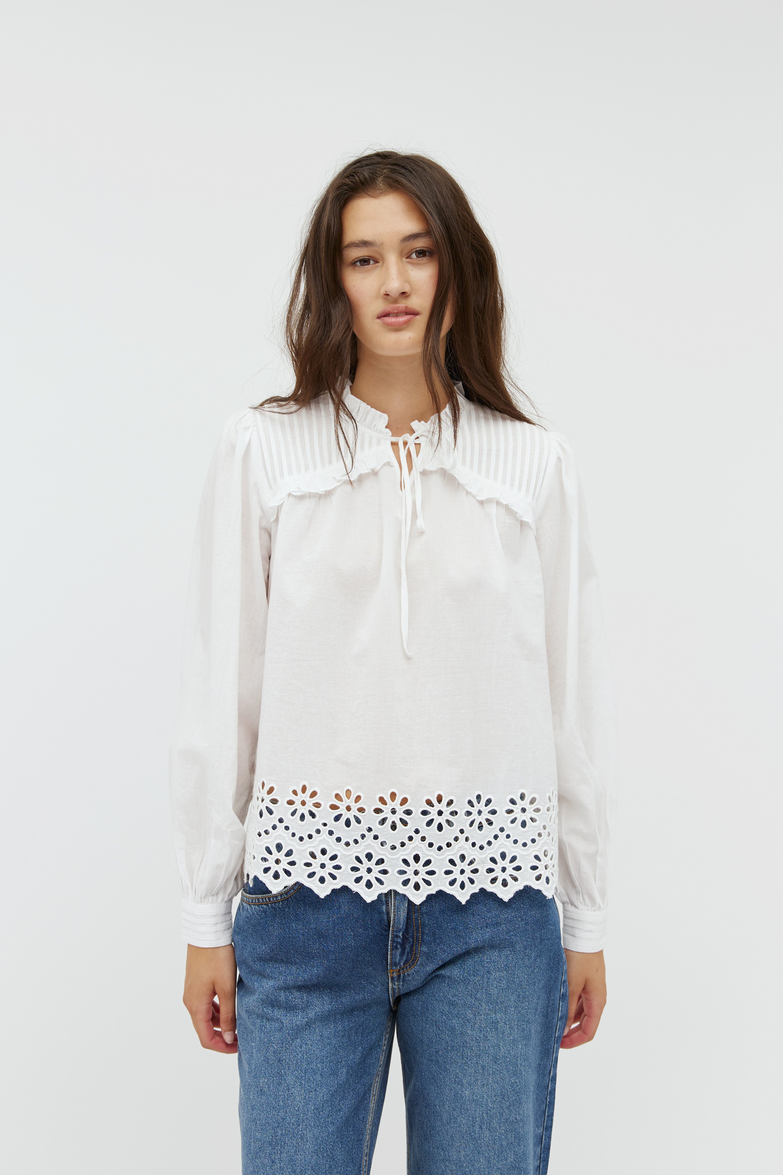 Damar-M_White_Model_0