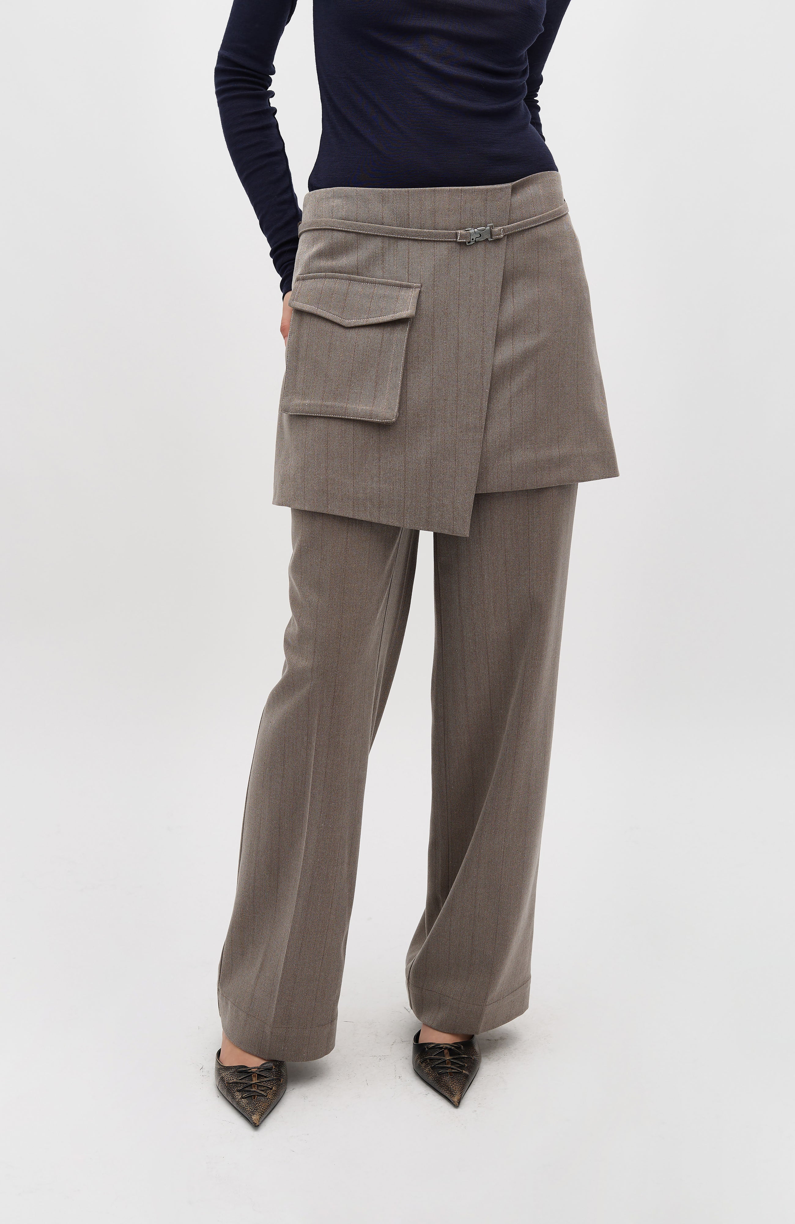 Siccan-M_Fallen Rock Melange_Model_2