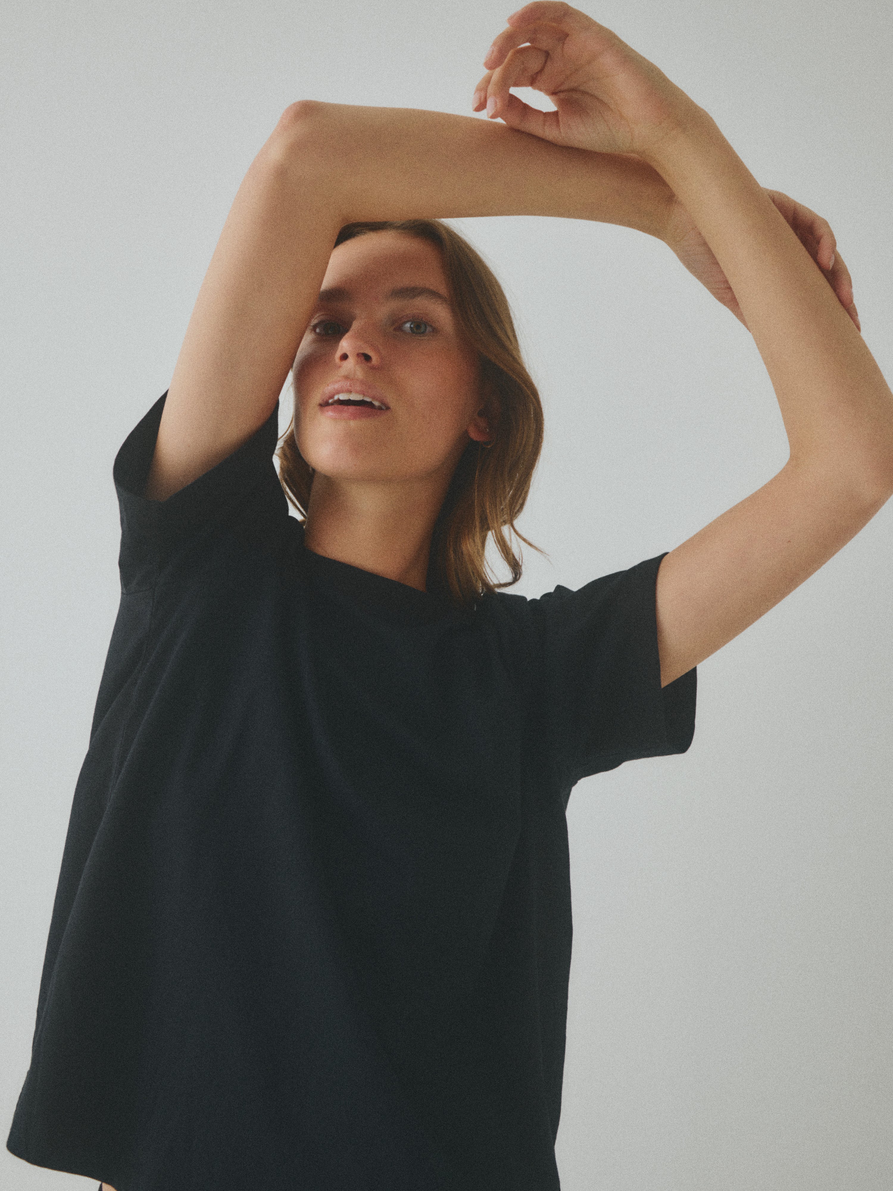 Julie-M_Black_Image_