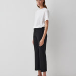 Maiianne-M_Black_Model_