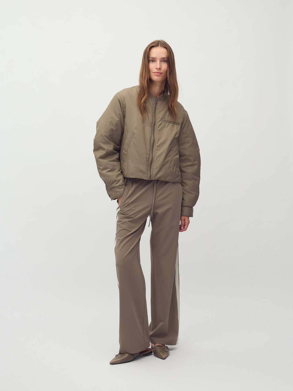 Abrielle-M_Brindle Sand_Model_0