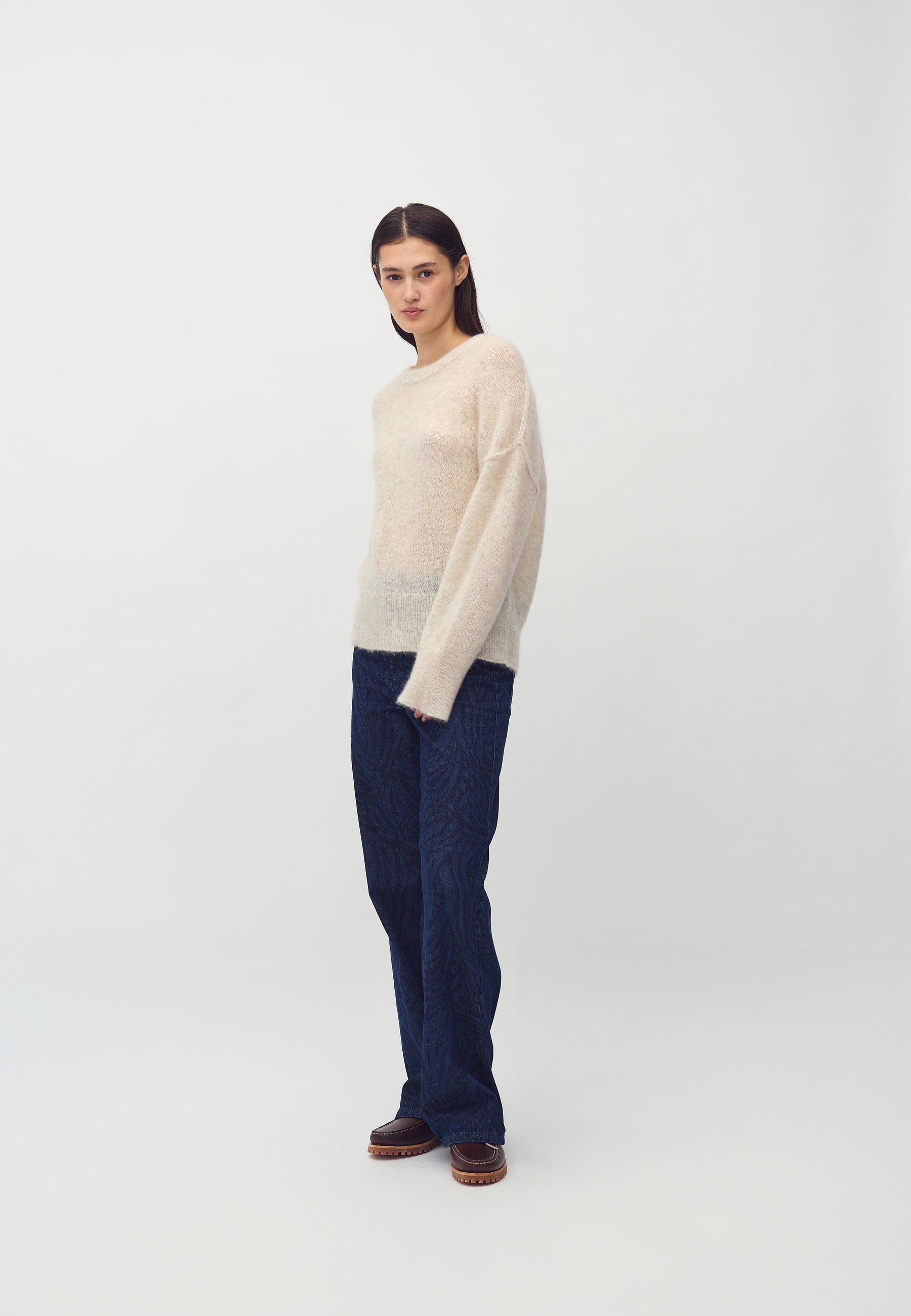 Gafina-M_Oat Melange_Model_